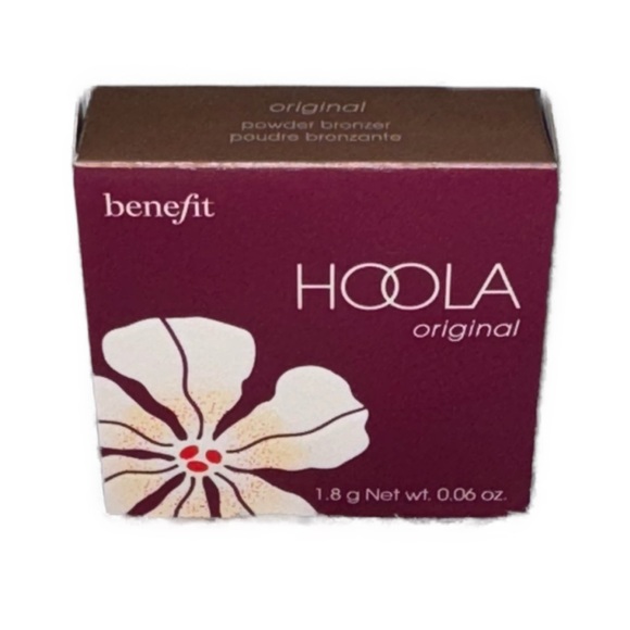 Benefit Hoola Matte Bronzer – Mini Size (1.8g / 0.06 oz) - Picture 2 of 5